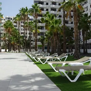 Relaxing Friendly *