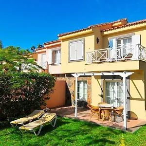 Santa Ana Villa *