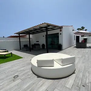 Agradable Bungalow Con Piscina *